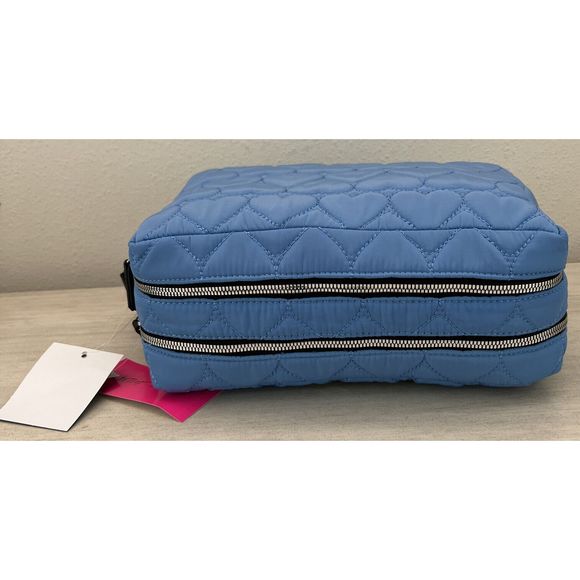Betsey Johnson CBJ-1092 Periwinkle Blue Double Zip Weekender Cosmetic Bag $68+ - Picture 3 of 11